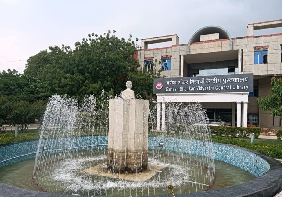 School of Management and Information Sciences, CSJM University Kanpur Academic photo 11